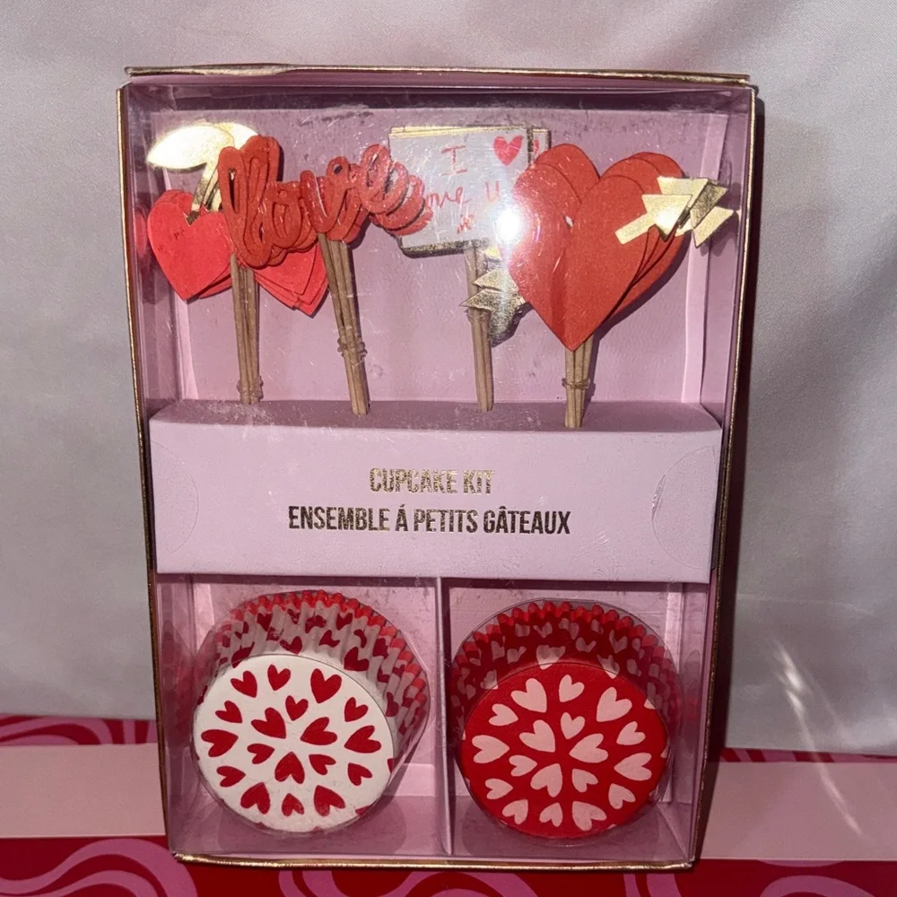 Meri Meri Love Cupcake Kit with Red and Pink Heart Toppers Valentine’s Day